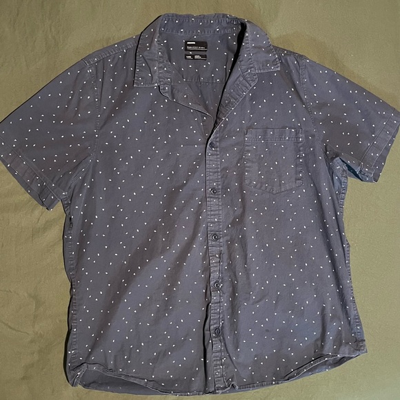 LOT OF 10 Men's Button Down/ Short Sleeve - Picture 3 of 11